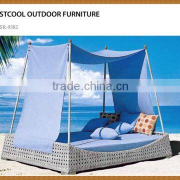 Outdoor Luxury Quality Wicker Rattan Daybed With Canopy