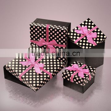 Shanghai Packaging Factory Custom Cardboard Paper Gift chocolate box with clear lid                        
                                                                                Supplier's Choice
