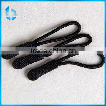 Black solid rubber label with nylon string for luggage bag