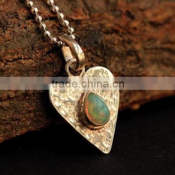falak gems Heart shaped Opal pendant - Hammered pendant