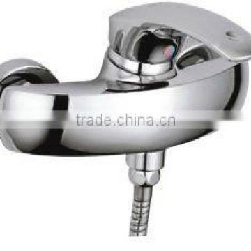 single lever wall-mounted shower mixer taps