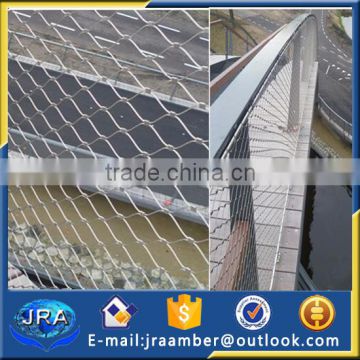 2016 Bridge fence for protecting people from falling