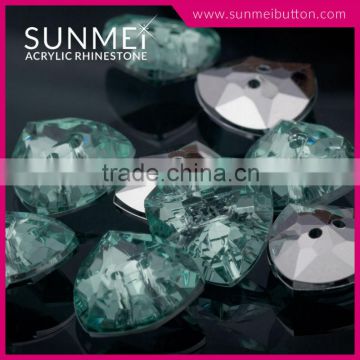 Chrysolite Color Triangle Shaped 2 Holes Acrylic Fashion Button for Garments