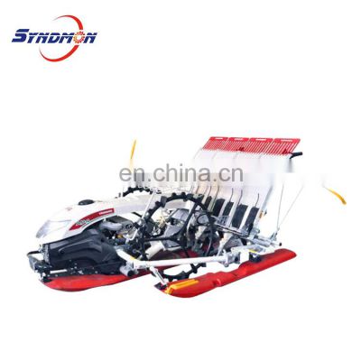 Easily assemble and disassemble self-propelled rice paddy transplanter