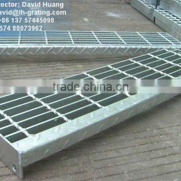 galvanized serrated stair grating