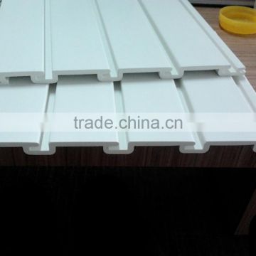 Well-known for its fine quality slatwall disolay can be customized