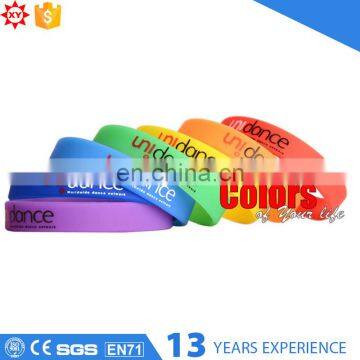Custom fashion cheap silicone wristbands
