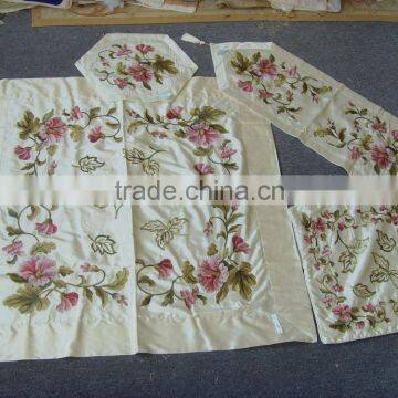 High grade artificial silk embroidery dinging table cover sets