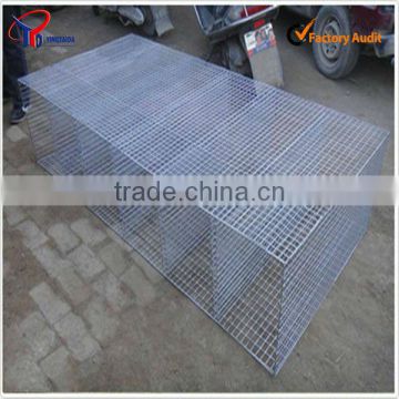 different material mink cages