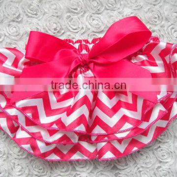 2014girls hot shorts Baby Diaper Covers Satin Chevron baby bloomers wholesale kids chevron cotton nappy cover with ruffles