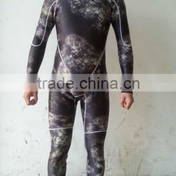 2014 fashion and top design comfortable and durable neoprene camo wet suit