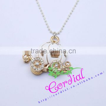 High Quality Cartoon Character Rhinestone Pendant Lovely Rhinestone Pumpkin Carriage Pendant For Chunky Necklace