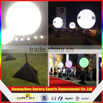 2016 best popular outdoor inflatable tripod balloon with led lighting