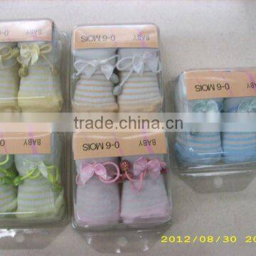 Mixed color socks for baby