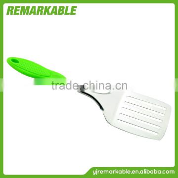 Hot selling stainless steel kitchen perforated spatula/baking spatula