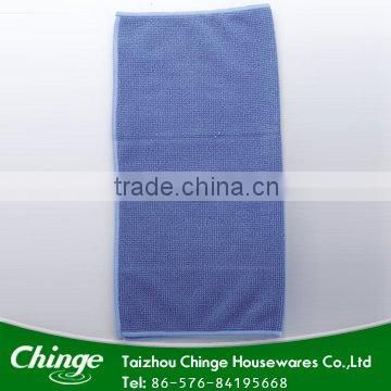 Microfibre cleaning cloth for screen
