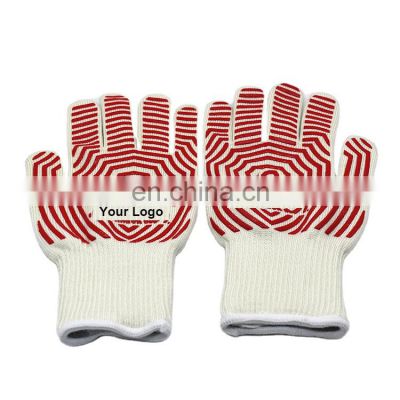 Fire fighting gloves for BBQ use