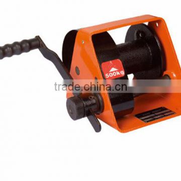 Hand towing winch