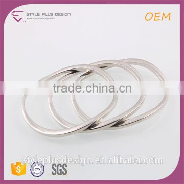 G68697K02 Child Gps Tracker Zinc Copper Stainless Steel Material Bracelet Clasps
