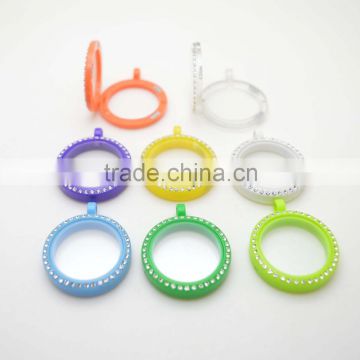 funny plastic lockets for children