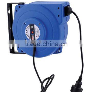 cable reel with multi-fuction socket