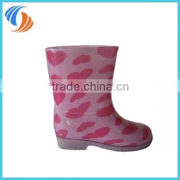 New PVC Pink Heart Printing Kids rain boots Light outsole