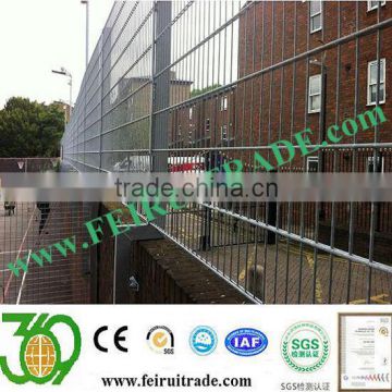 Twin wire mesh fencing with Spike to top edge 30mm