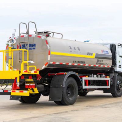 Sinotruk New Used HOWO Drinking Cleaning Fire Fighting Sprat Sweeper Cargo Van Lorry Bowser Delivery Transport Road Sprinkler Barrow Water Tank Tanker Truck