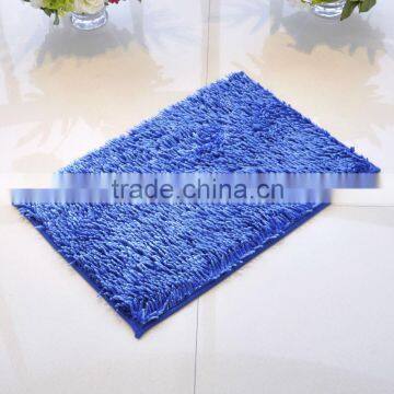 Shagg bathmat with anti slip base