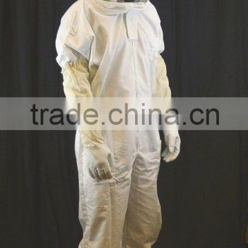 High quality and nice style Beekeeping suit, beekeeping clothes, beekeeping equipment bee suit