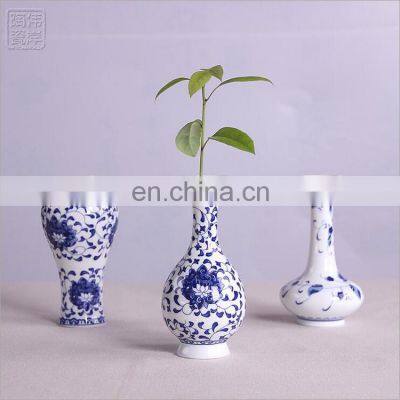 Chinese antique blue-and-white fine pattern ceramic flower vases