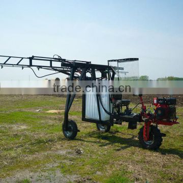 13HP self-propelled 400L agricultural sprayer