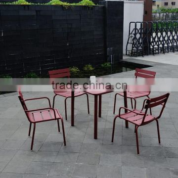Neuseeland 2015 hot sale Patio powder coating pink dining table and chair outdoor furniture