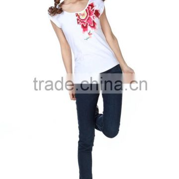 wholesale ladies big embroidery round neck t shirt