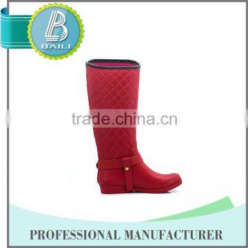 Hot selling 10 Years experience Environmental Waterproof red rain dance shoes