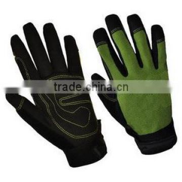 Gardening Gloves in Green & Black Color