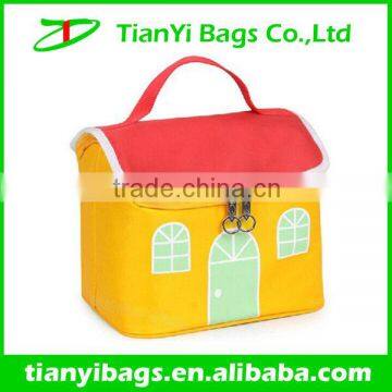 Thermal insulated kids lunch bag