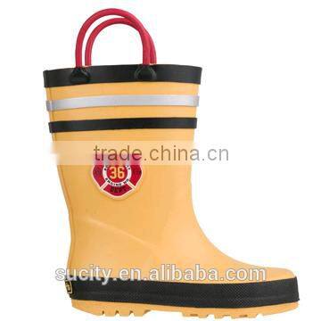 european style rain boots with loop fashion wellie boots cutom wellington boots