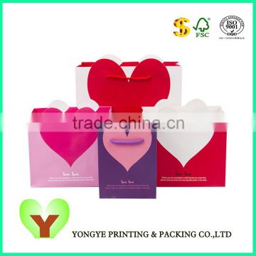 wholesale heart-shaped different types of paper bags with logo printed