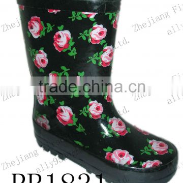 2013 kids' rubber rain boots with pretty rose pattern
