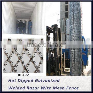 Diamond Razor Wire Mesh Fence