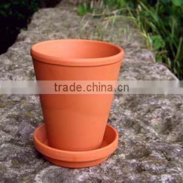 Clay Flower pot & Sacuer