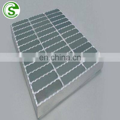 Manufactory ditch cover steel frame lattice steel grating weight hard steel driveway grates grating