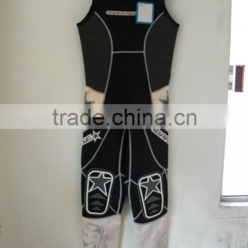 3.5mm neoprene surfing suit without sleeve