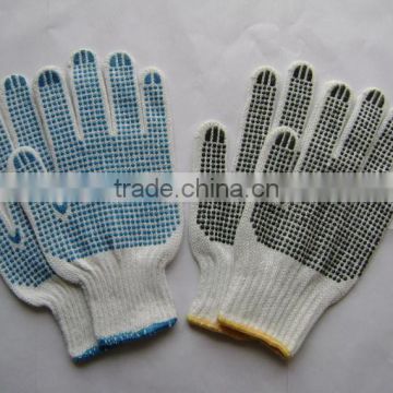 Bleached white cotton string knitted gloves