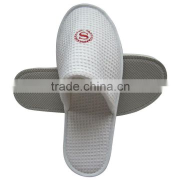 hot sale embroidered hotel disposable spa cotton waffle slipper