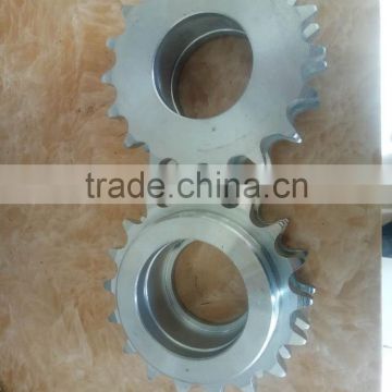 Double toothed chain wheel