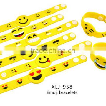 Emoji party supplies gifts cheap plastic various emoji bracelet for kids