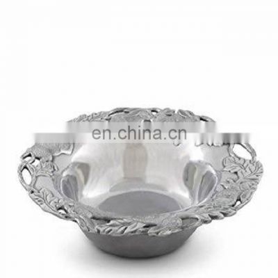 silver fancy bowl for fruits