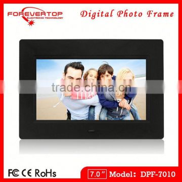 2016 China factory price 7 inch battery operated digital photo frames